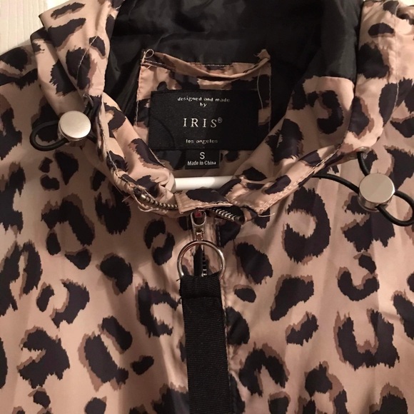 Cheetah Print Windbreaker - Picture 2 of 3